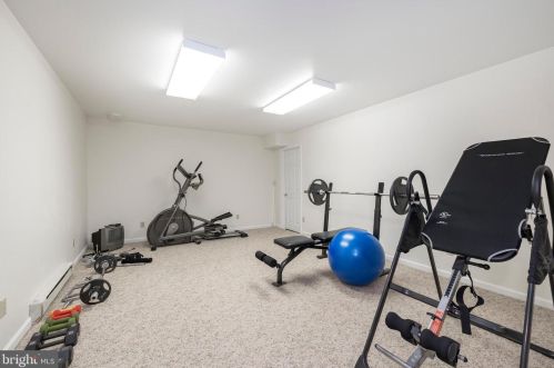 30 Hershey Dr, Pottstown PA 19465-8137 exterior