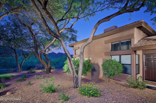 5800 Kolb Rd, Tucson AZ  14276-0908 exterior