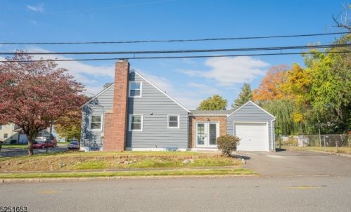 78 Henshaw Ave, Springfield NJ  07081-2210 exterior