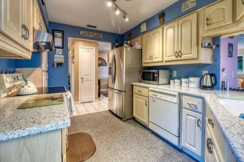 248 Bay Mdw Dr, Naples FL 34113-8301 exterior