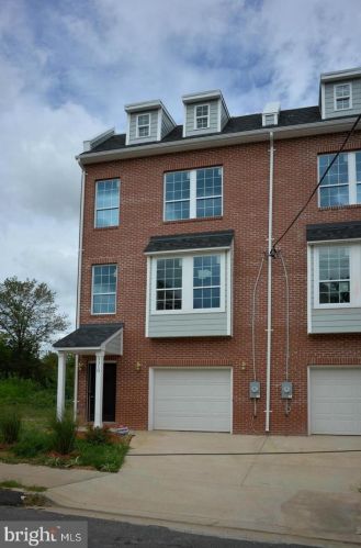 5310 Bass Pl, Washington DC  20019-6365 exterior