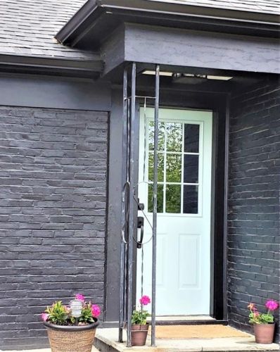 255 High Service Ave, Providence RI  02904-5135 exterior