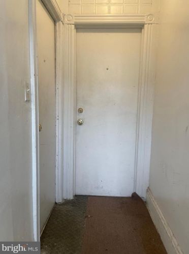 616 Edgewood Ave, Trenton, NJ 08618-5506