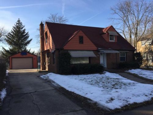 4925 73rd St, Milwaukee WI  53218-3816 exterior