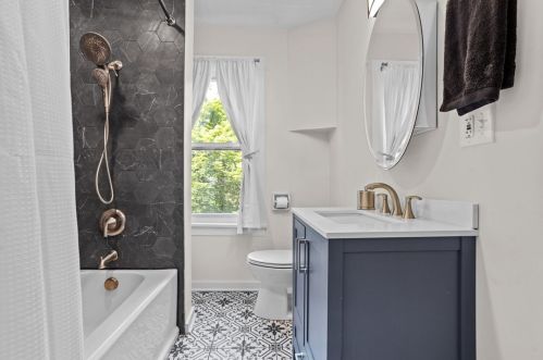 309 Mckinley Ave, Pittsburgh PA  15202-2811 exterior