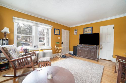 2320 2nd St, Duluth MN 55806-1941 exterior