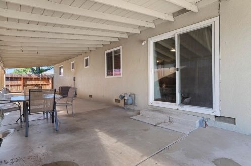 545 Quincy Rd, Turlock CA  95380-4329 exterior