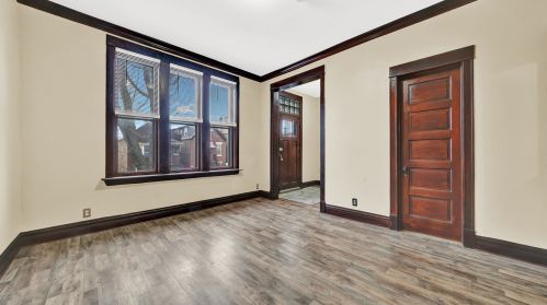 2743 Avers Ave, Chicago IL 60805-1436 exterior