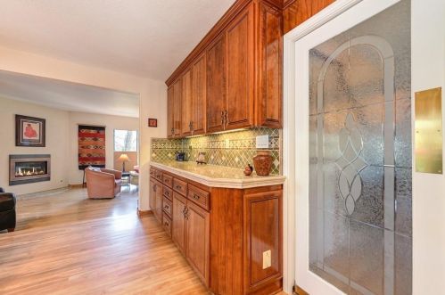 9811 Blue Lk Dr, Folsom CA 95630-1909 exterior