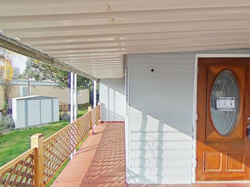 28 Shady Oaks Dr, Folsom CA 95630-1742 exterior