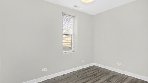 2253 Whipple St, Chicago IL 60655-2216 exterior