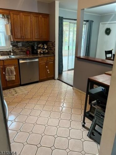 34 William St, Dover NJ 07803-2437 exterior