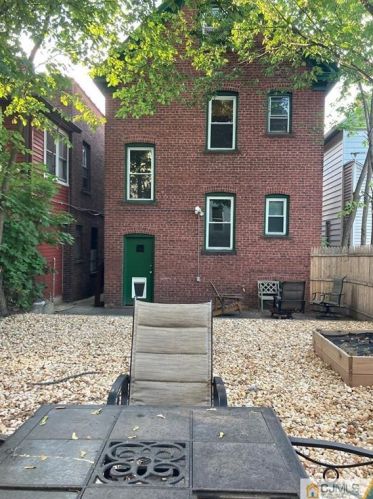 244 Hamilton St, New Brunswick NJ 08901-2206 exterior