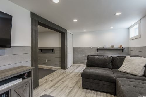 20 Grand Hvn Dr, Commack NY 11725-3126 exterior