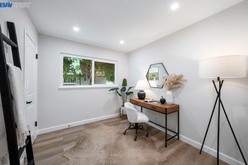 1143 Carey Dr, Concord CA 94520-4337 exterior