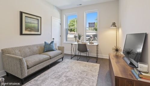 715 48th St, Chicago IL 60609-1803 exterior