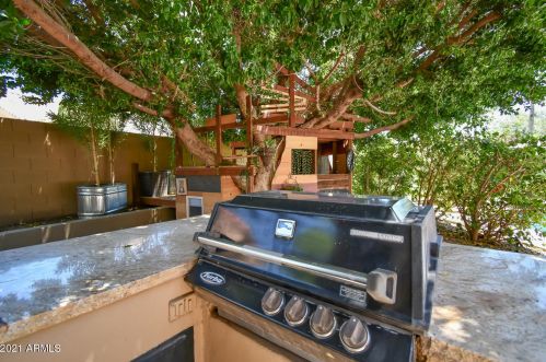 3151 Greythorne Way, Chandler AZ  85248-2152 exterior