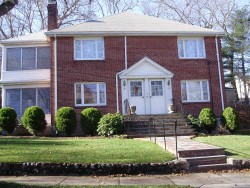 119 Withington Rd, Newton, MA 02460-2037