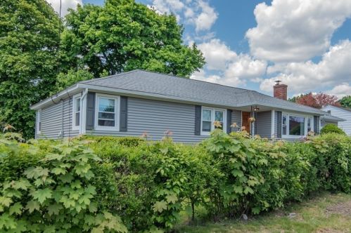 21 Buco Ave, Methuen, MA 01844-5911