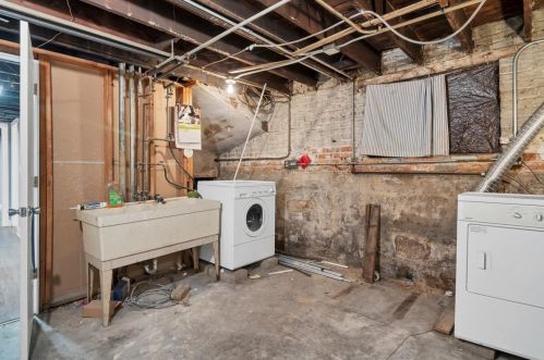 7609 Perry Ave, Chicago IL 60628-6827 exterior