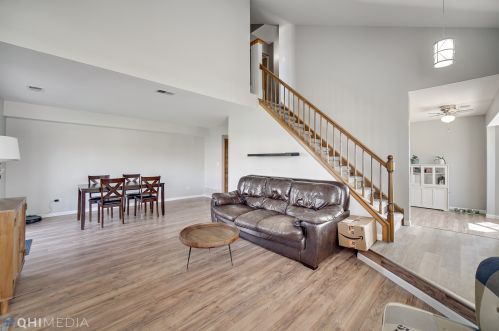 2130 Jasmine Dr, Joliet IL 60403-1609 exterior