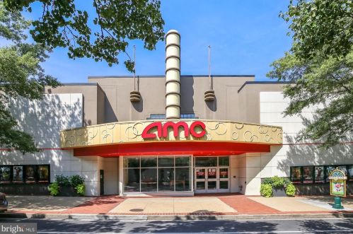 3101 Hampton Dr, Alexandria VA  22302-1513 exterior