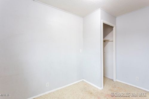 305 Jones St, Grant MI 49327-9143 exterior