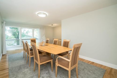 957 Flair Ct, Saint Louis MO 63146-5015 exterior