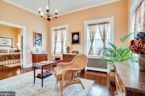 126 Fairfax St, Alexandria VA 22314-3331 exterior