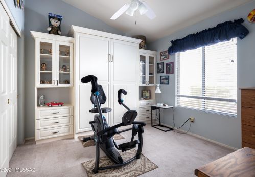 1484 Ganymede Dr, Tucson AZ 85737-3418 exterior