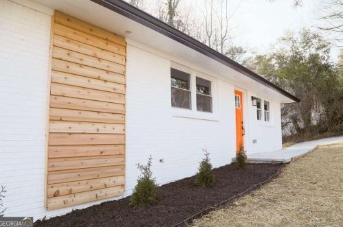 3584 Collier Dr, Atlanta GA  30331-1530 exterior