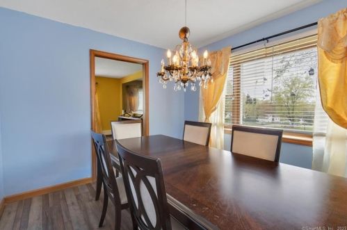 156 Avery St, Manchester CT 06042-1756 exterior