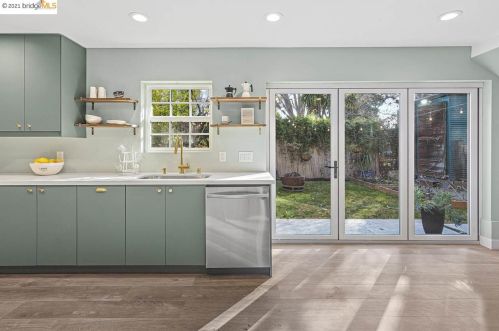 3117 Ellis St, Berkeley CA 94703-2438 exterior