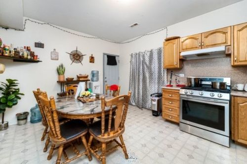 5309 30 Pl, Chicago IL 60616-2652 exterior