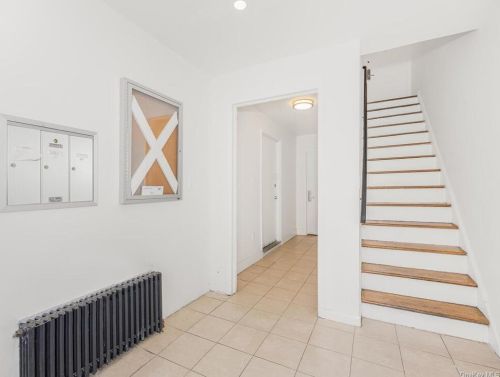 461 Commonwealth Ave, Bronx, NY 10473-3602