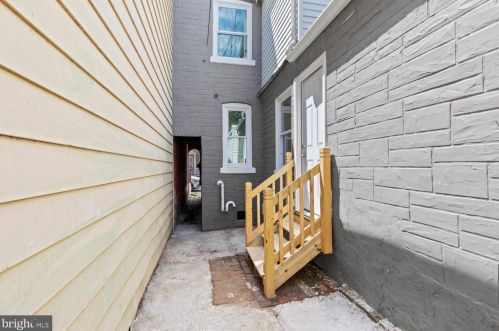 25 Caroline St, Lancaster PA  17603-5103 exterior