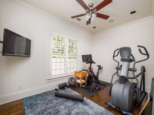 4625 Ml Brk Dr, Atlanta GA 30327 exterior