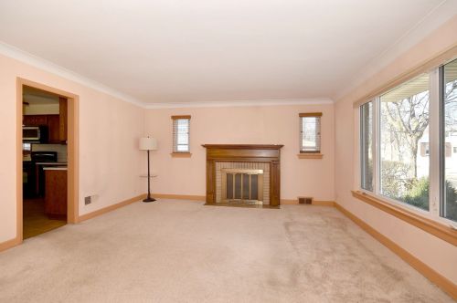 6696 Olympia Ave, Chicago, IL 60631-1310