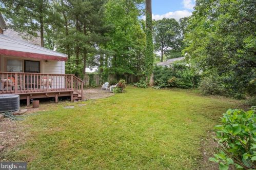 1524 Red Oak Dr, Silver Spring MD 20910-1549 exterior