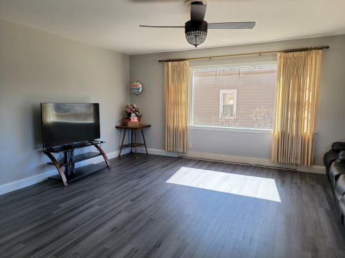 1434 97, Milwaukee WI 53214-4132 exterior