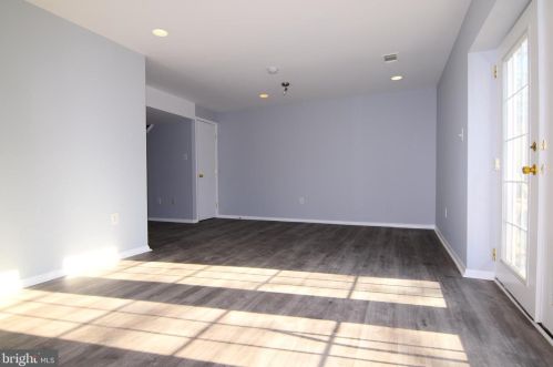 6439 Patience Ct, Alexandria VA 22315-3443 exterior