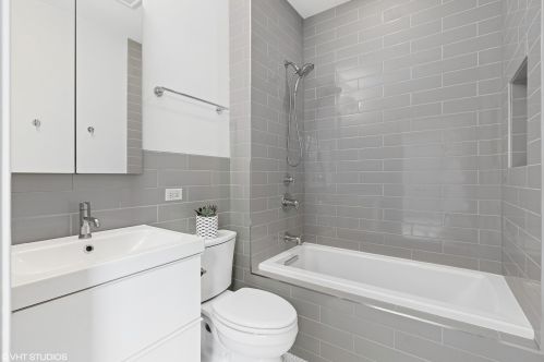 3625 Marshfield Ave, Chicago IL 60609-1325 exterior