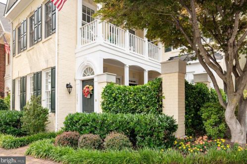 1201 Wilkes St, Alexandria, VA 22314-5907