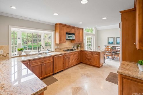 863 Shadowgrove St, Brea CA 92821-2312 exterior