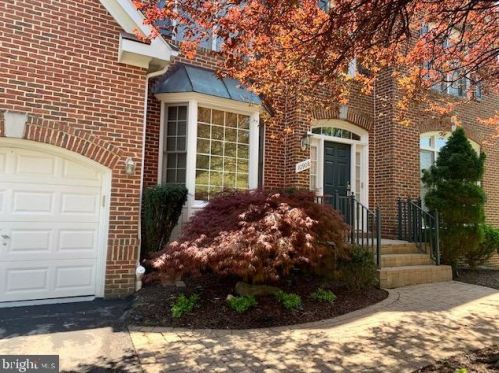 10908 Bells Ridge Dr, Rockville MD  20854-2795 exterior