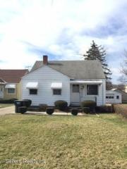 5000 Claremont Blvd, Cleveland OH  44125-1773 exterior