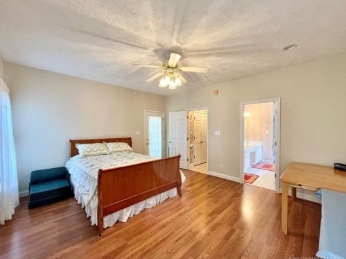 504 Hickory Leaf Ct, Lumberton NC 28358-2336 exterior