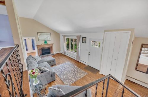 19 Goodchild St, Milford CT 06461-2309 exterior