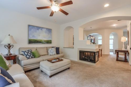 7360 Glisten Ave, Atlanta GA 30328-2876 exterior