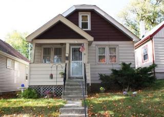 417 67th St, Milwaukee, WI 53214-1743